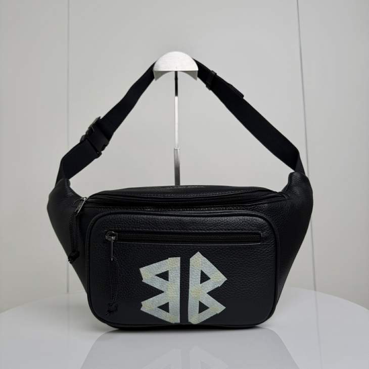 Picture of Balenciaga Handbags _SKUfw219657905fw
